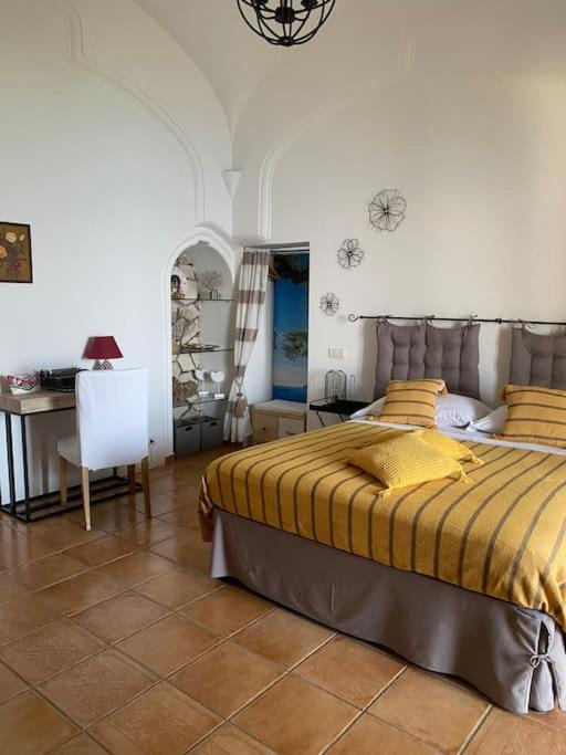 Appartement Domus Ursula à Praiano Extérieur photo