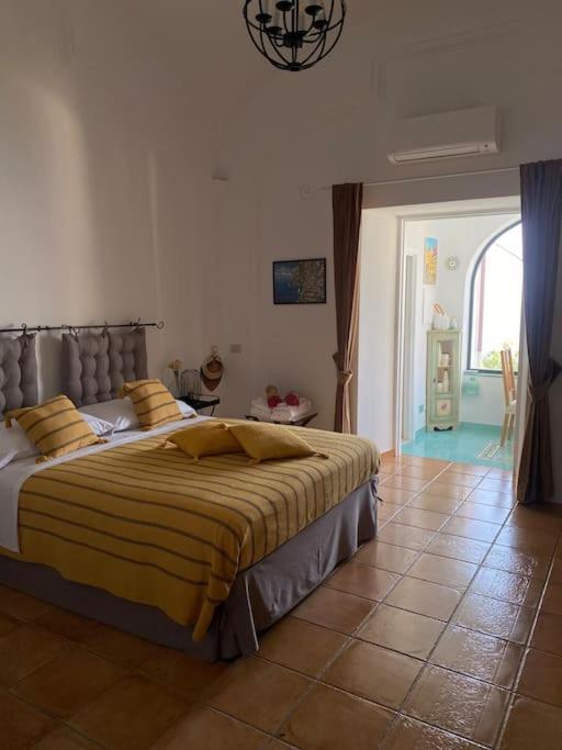 Appartement Domus Ursula à Praiano Extérieur photo